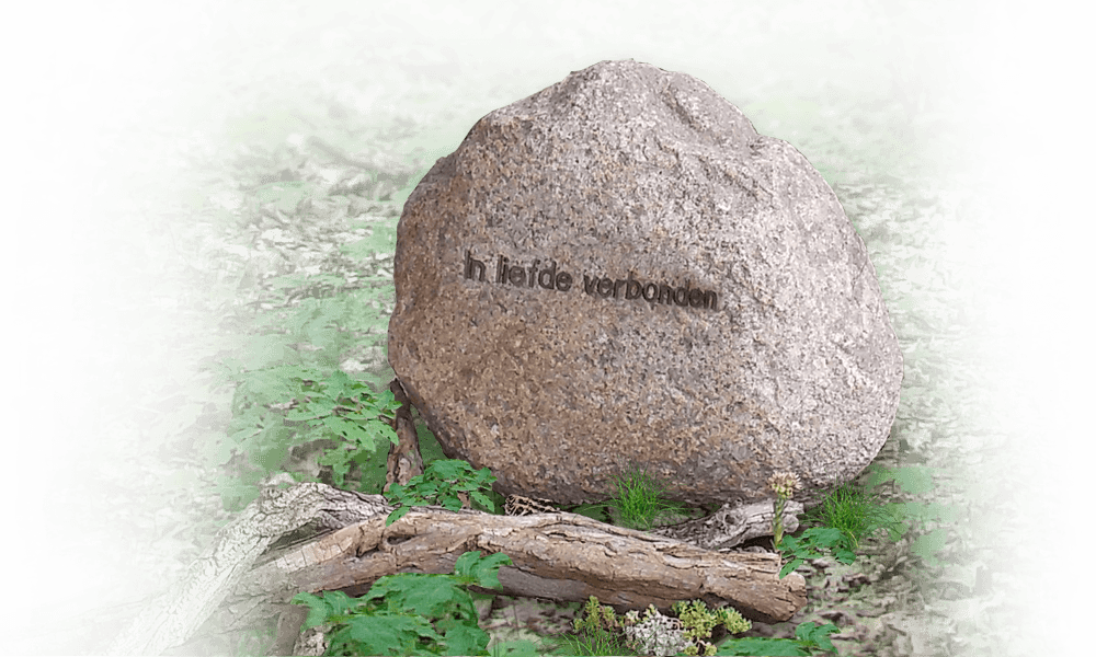 grafzerk natuurbegraafplaats ruwe kei