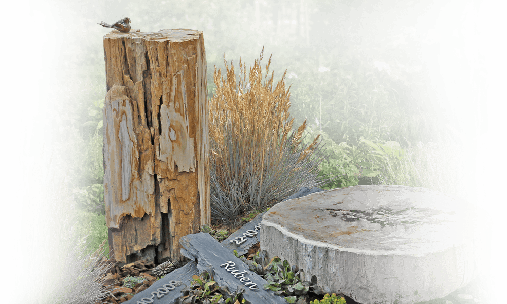 grafzerk natuurbegraafplaats versteend hout