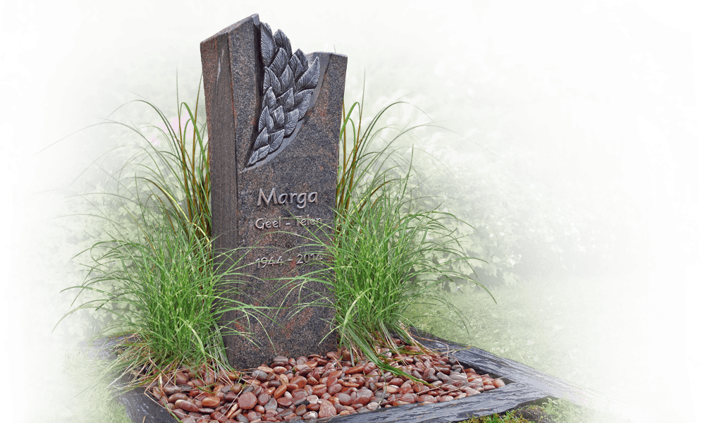 zuilen grafsteen bloem in natuursteen