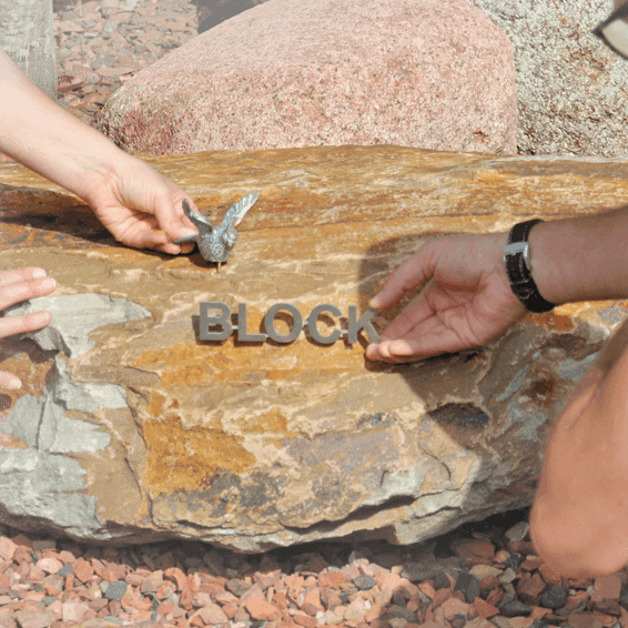 natuurlijke grafstenen bekijken belettering