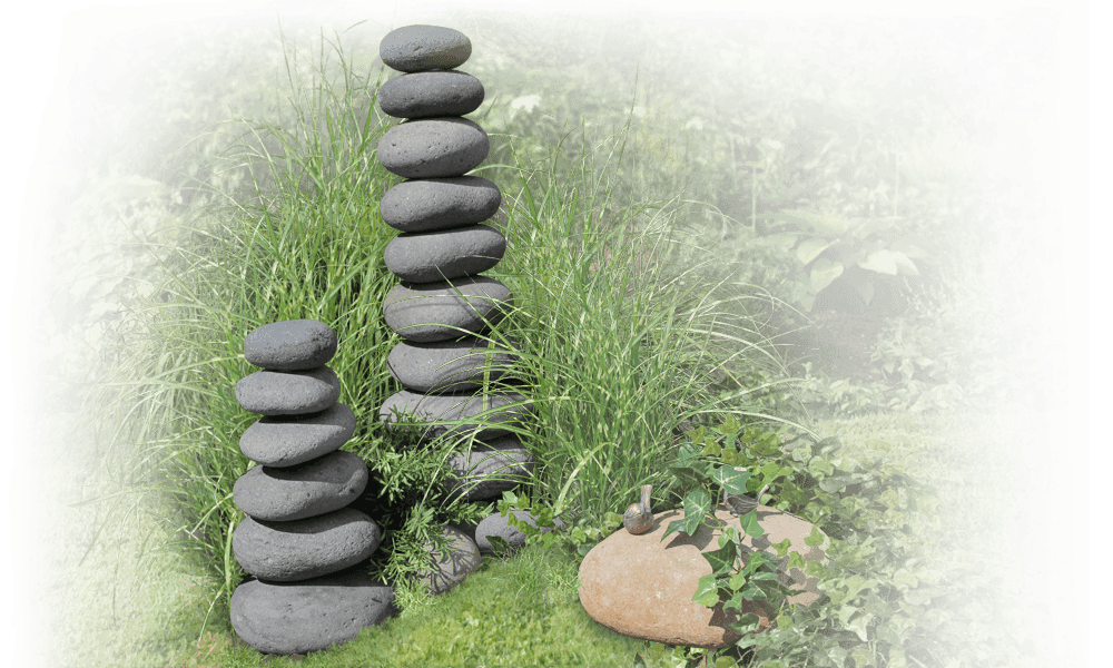 puur natuur grafmonument steenmannetje class=