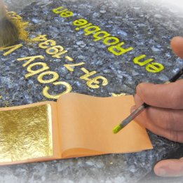 over ons den hollandsche gedentekens belettering grafsteen