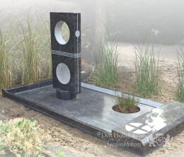 Hardstenen grafmonumenten bijzonder ontwerp