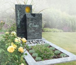 Natuursteen grafmonument met de hemelpoort