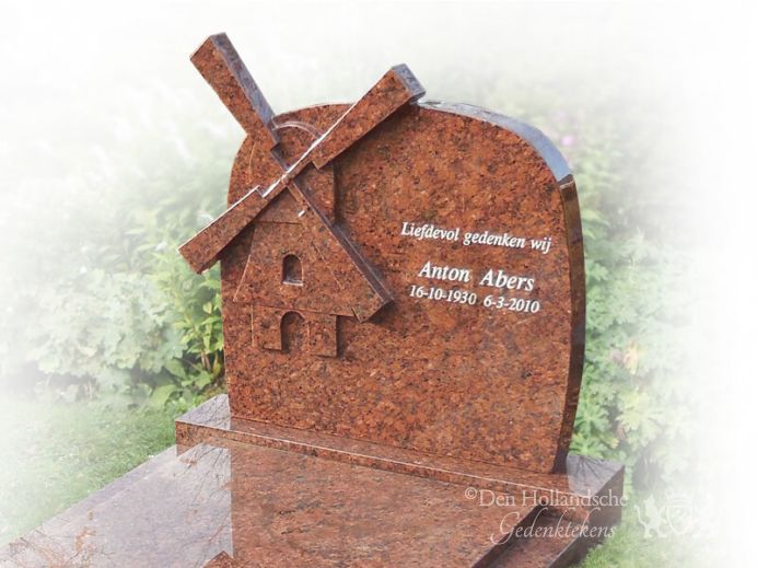 bijzonder-grafmonument-molen-op-lettersteen.jpg foto 1