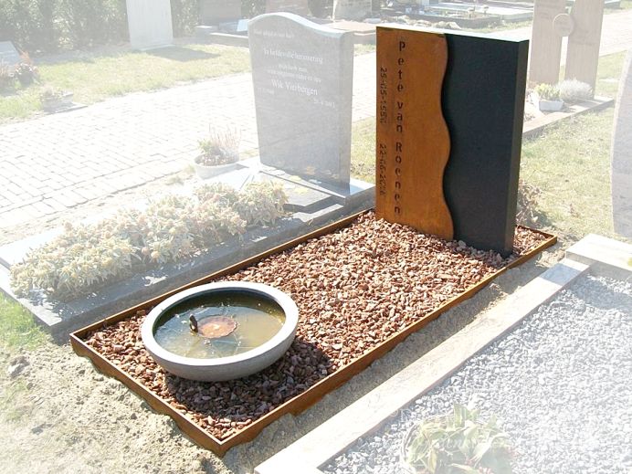 Grafsteen met cortenstaal foto 1