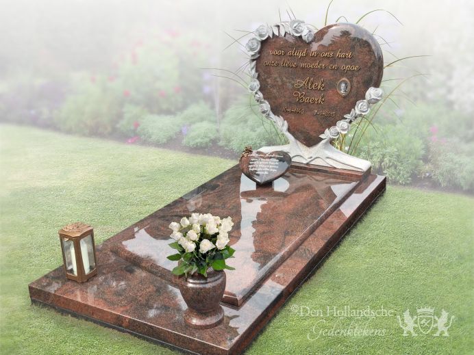 Grafsteen met hart en rozen foto 1