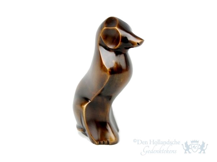 Messing urn hond zittend foto 1