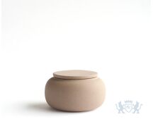 SERES mini – handgemaakte eco urne in zandkleurig engobe foto 1