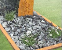 Natuurlijk kindermonument met konijntje foto 4