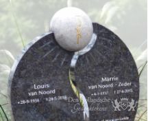 Onderhoudsvrij familiegrafmonument met labarum foto 3