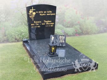 Traditioneel grafmonument toog model