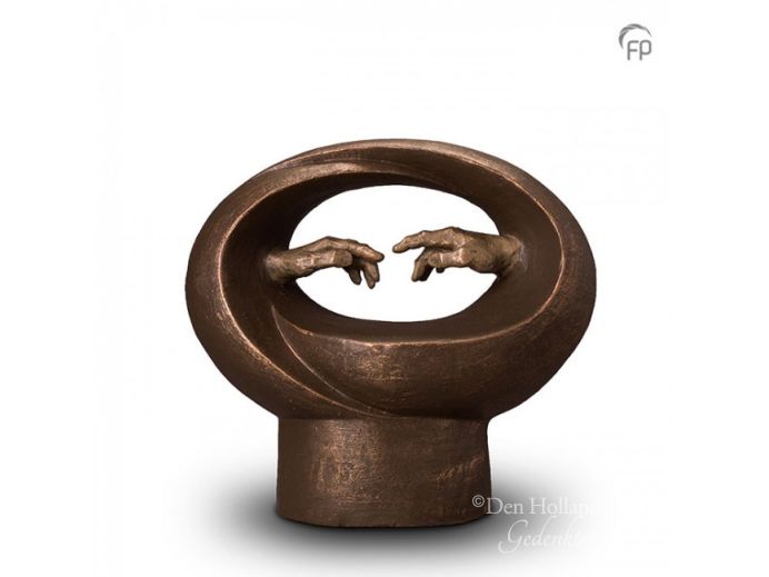 Kunstenaars urn met handen | 3L foto 1