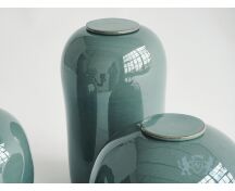 PELION – handgemaakte urn in groen & blauw keramiek foto 1