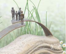 Urnmonument kunstenaar met brug foto 2