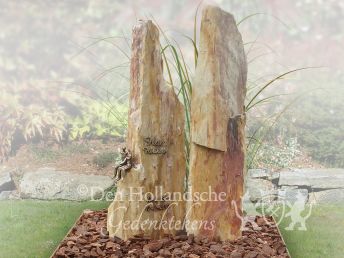 Versteend hout zuilen grafmonument